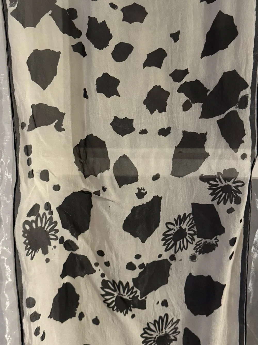 Vera Neumann elegant black
